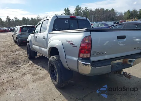 2005 Toyota Tacoma Base V6 z USA, uszkodzony, nr VIN 5TELU42N35Z112042